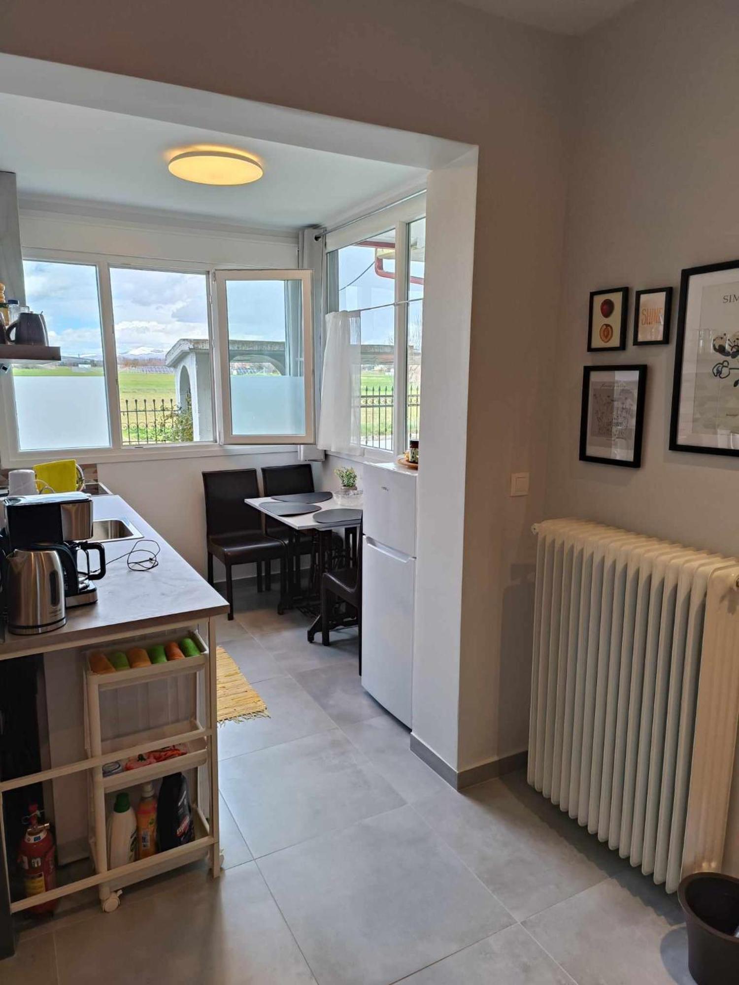 Polys Apartment And Paraskevi Studio With View Ptolemaida Luaran gambar