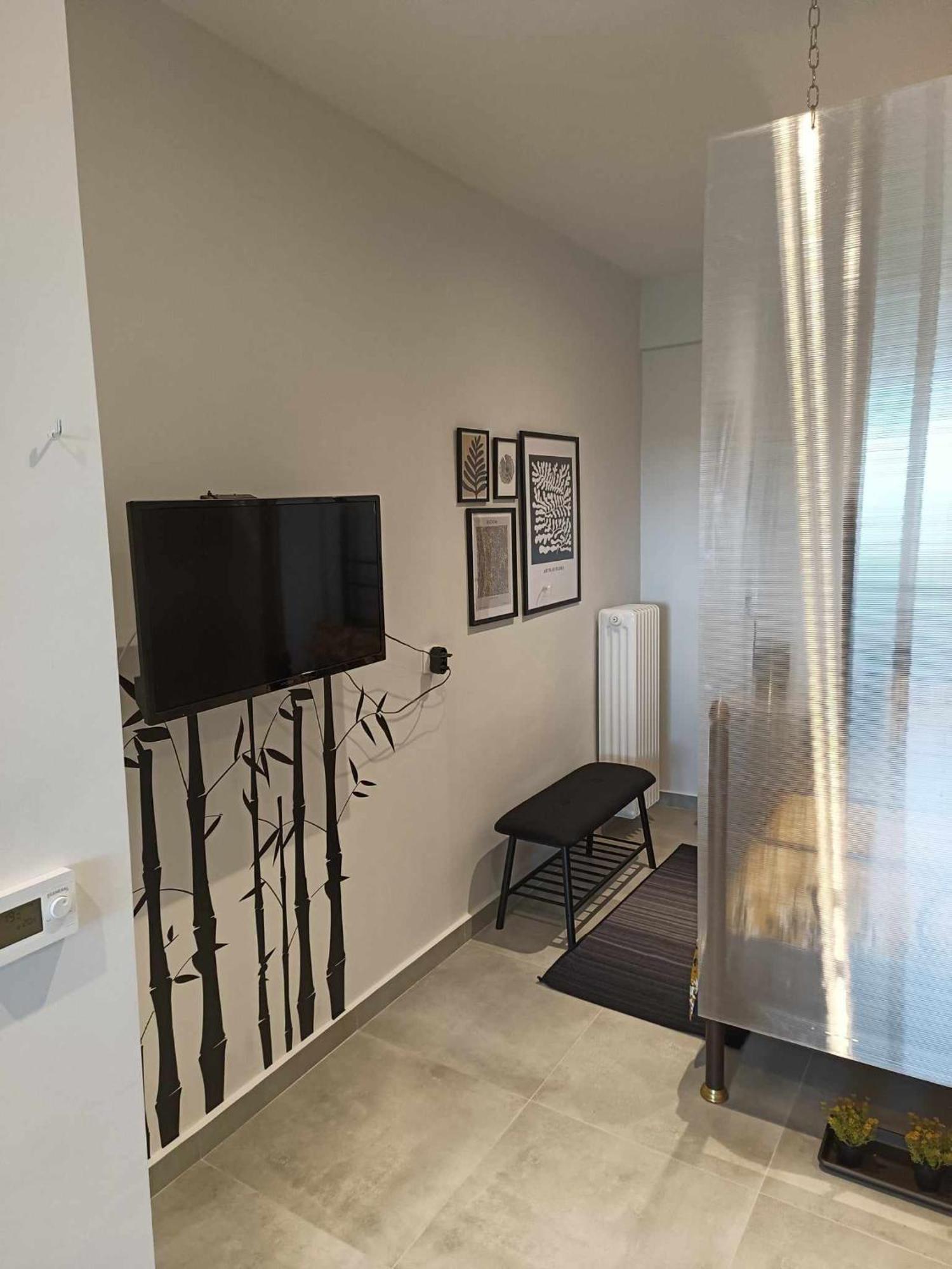 Polys Apartment And Paraskevi Studio With View Ptolemaida Luaran gambar