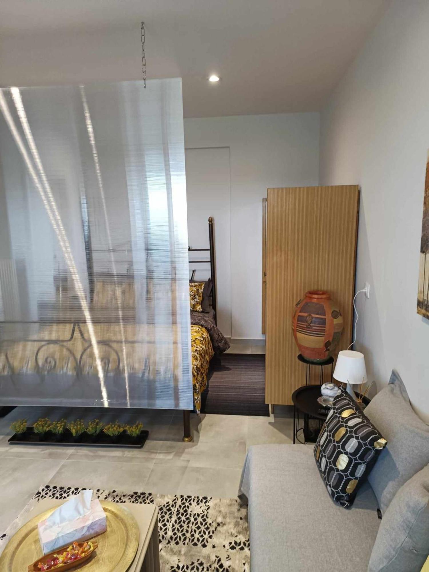 Polys Apartment And Paraskevi Studio With View Ptolemaida Luaran gambar