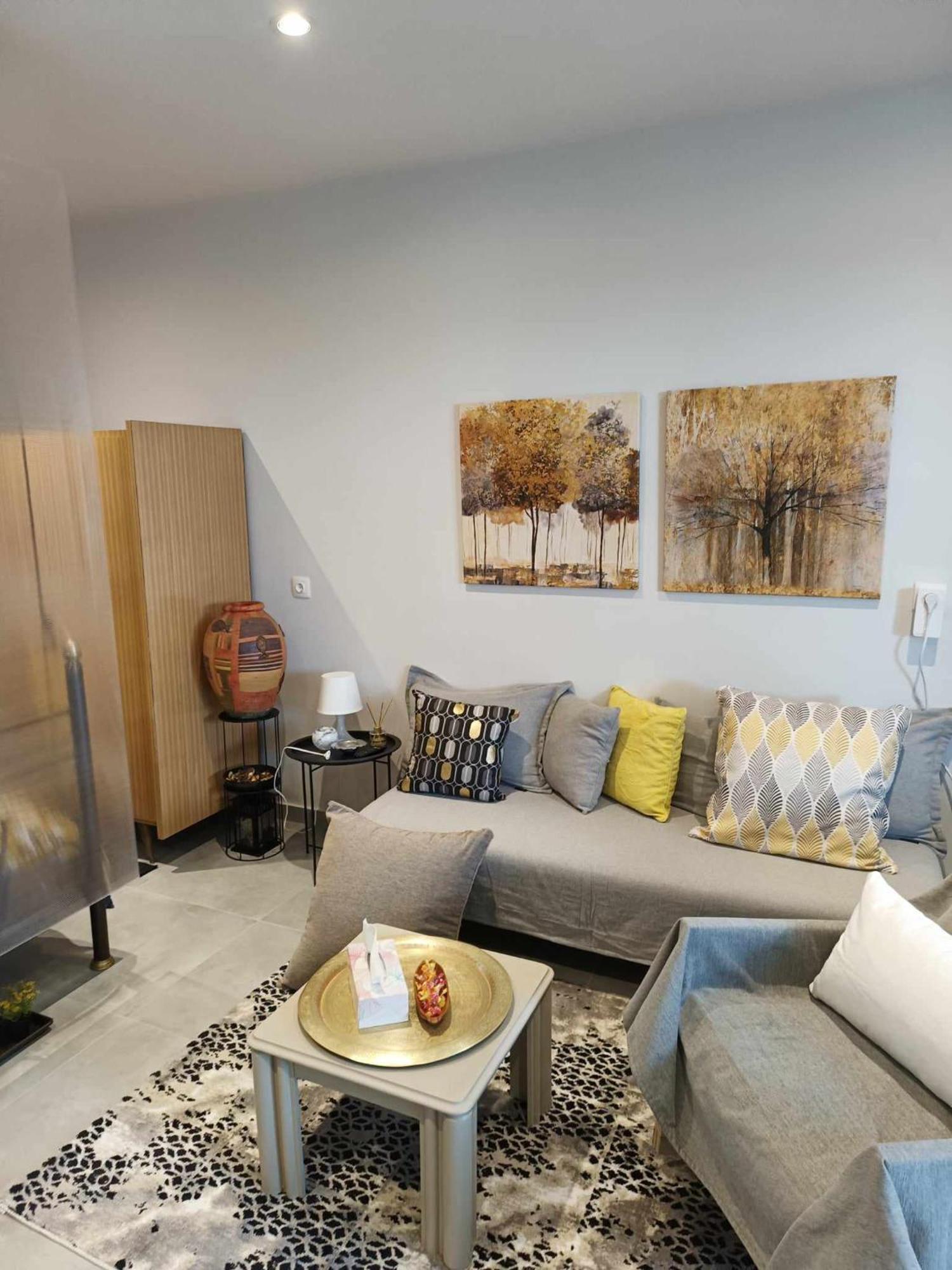 Polys Apartment And Paraskevi Studio With View Ptolemaida Luaran gambar